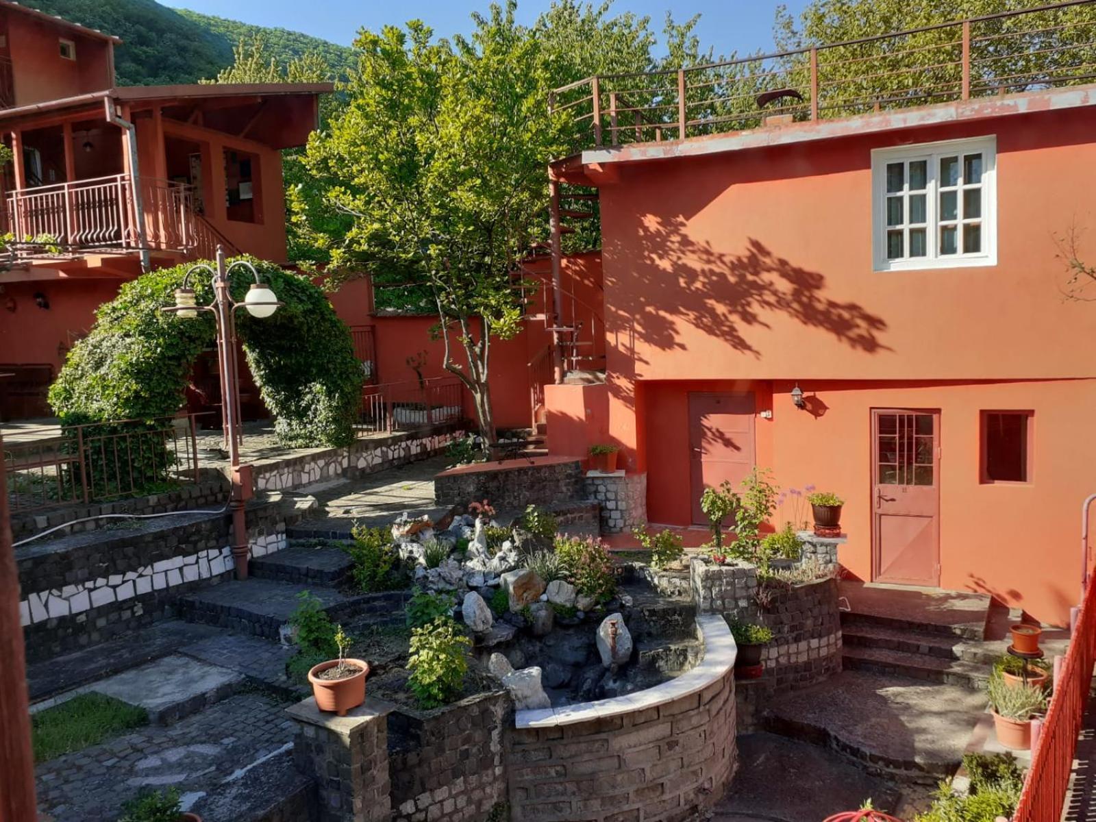 Pensiunea Belladonna Băile Herculane Exterior foto