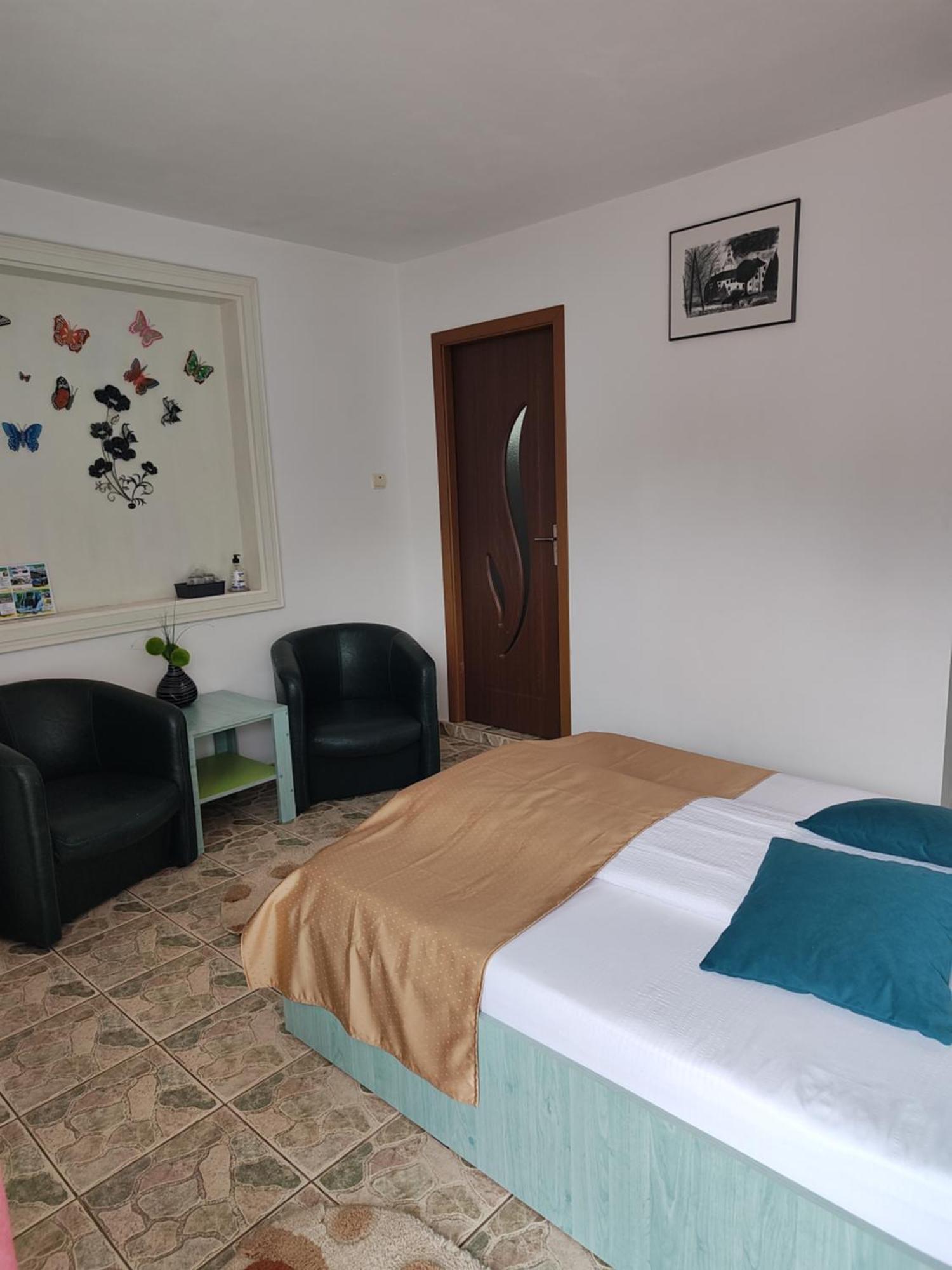 Pensiunea Belladonna Băile Herculane Exterior foto